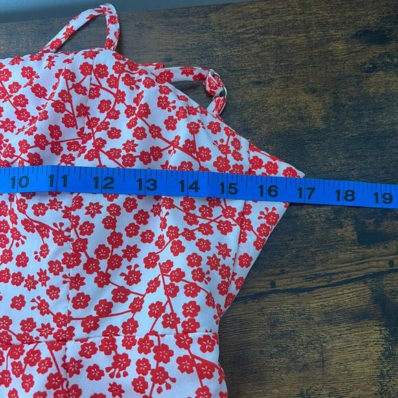 Women's Red Ditsy Floral Button Front Tie Back Dress Size 10 Coquette Cottage - Picture 6 of 8